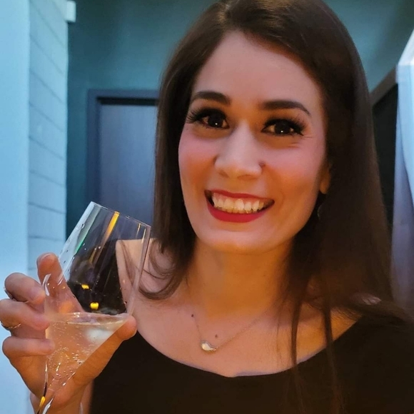 Give preloved luxury items a "2nd chance" - Picture 12 of 16